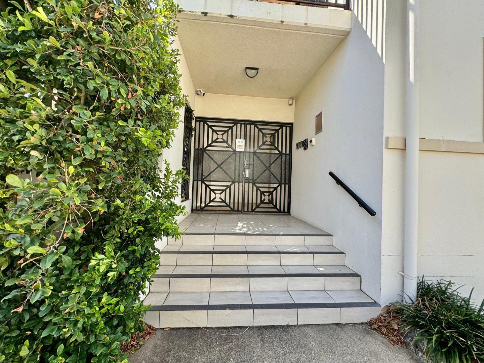 Townsville Beachfron Apartments On The Strand - 2 Exterior photo